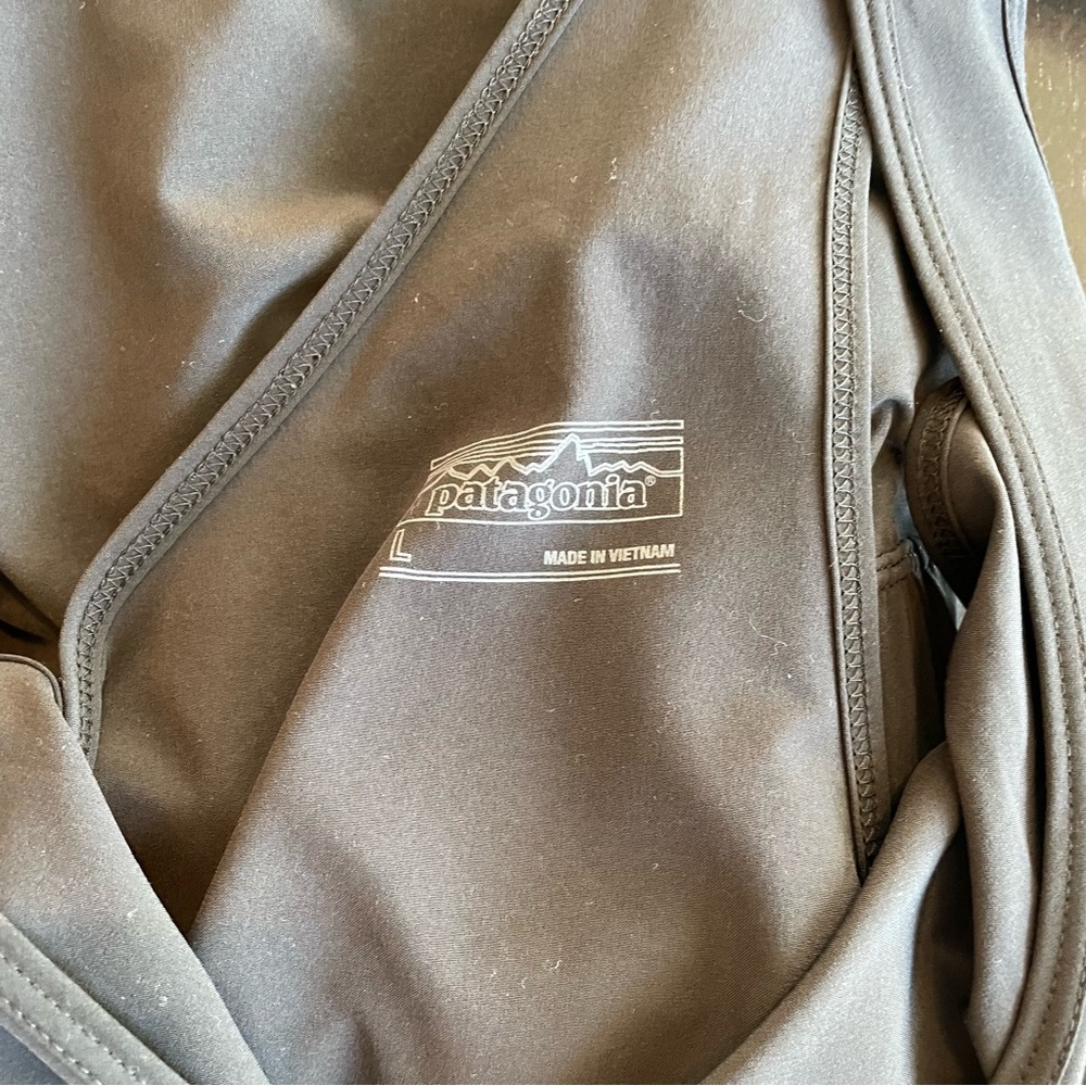 Patagonia Fleetwith Crossover Strap Tie-waist Dress size Large Black Athletic - Picture 7 of 8